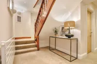 Rosemount Lake District Townhouse with Hot Tub