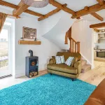 Host & Stay - the Snug