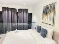 Embassy Gardens Royal Luxury Apartments