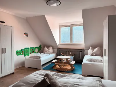 Luga Homes - Nikolaikirche家
