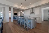 2708 Harbor Court