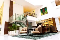 SUMMIT HOTEL AND APARTMENTs, VGC