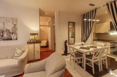 Viola Отели в г. Omisalj