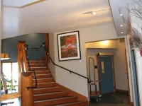 Ocean's Edge Hotels in Ucluelet