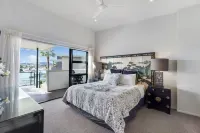 Sovereign Pier on the Waterways Hotels in Whitianga