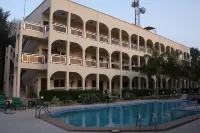 Seaview Gardens Hotel Hotels in Brufut