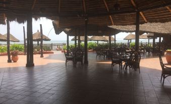 La Palm Royal Beach Hotel