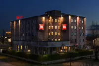 Ibis Firenze Prato Est Hotels near Caffe Neri