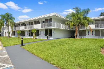 Developer Inn Maingate, a Baymont by Wyndham Hotel di Kissimmee