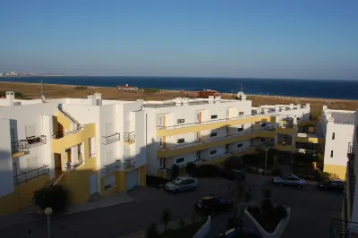 Clube Meia Praia Hotels in São Sebastião