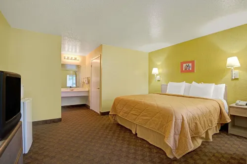 White Rock Inn Hotels in San Marcos