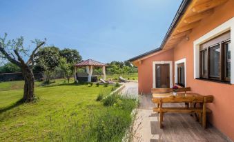 Attractive Holiday Home with Pool, Hot Tub, Patio, Courtyard