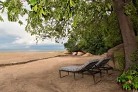 Safari Beach Lodge - Beach