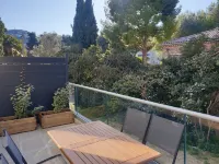 Hpc Suites - Cassis Centre - Parking Gratuit & Piscine Chauffée Hotels in Roquefort-La-Bedoule