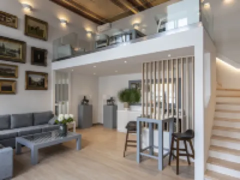 Gallery Suites & Residences Pire otelleri