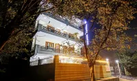 Treebo the Eden Roc Hotels in der Nähe von जेपी इंस्टिट्यूट ऑफ़ इनफर्मेशन टेक्नोलॉजी
