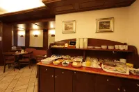 Santa San - servizio colazione