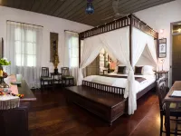 Satri House Hotel Hotels near Wat Siphoutthabath