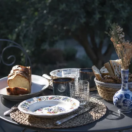 Maison Sumiane - Maison D Hotes et Locations Avec Piscine