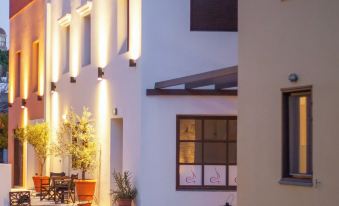 Utopia Luxury Suites