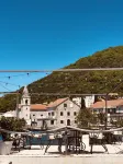 Giraffe Hotels in Bijela