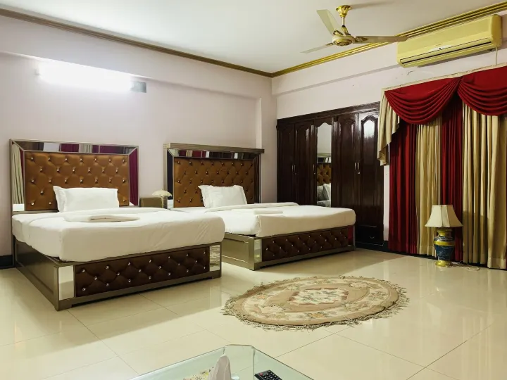 Hotel Heaven Inn