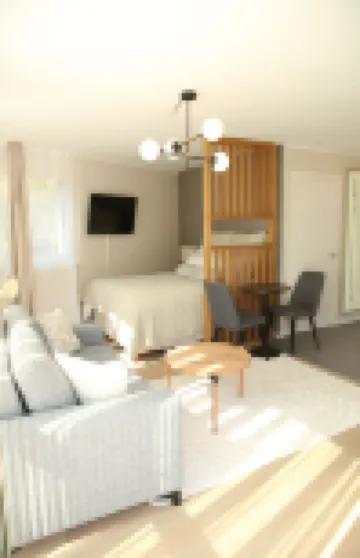 Lamira - Serviced Apartments