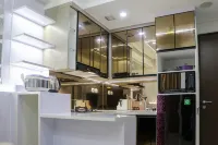 Comfort 2Br Apartment at 30Th Floor Transpark Cibubur Hotel a Cimanggis