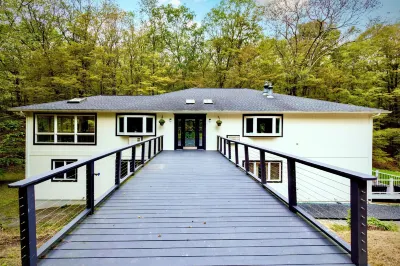 The Harlow House