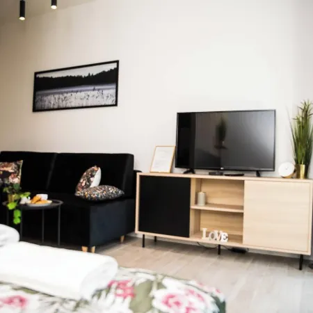Easy Rent Apartments - Business Center 41, 24h Check-IN