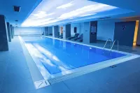 Park Inn by Radisson Yalova - Pools
