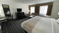 La Quinta Inn by Wyndham Cincinnati North Hotels in Springdale