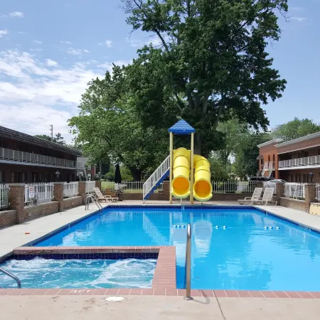 South Shore Inn