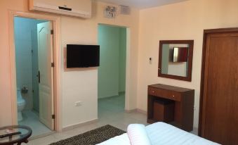 Zaina Plaza Hotel