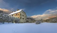 Taubers Unterwirt Aktiv & Vitalhotel Hoteles cerca de Val di Funes