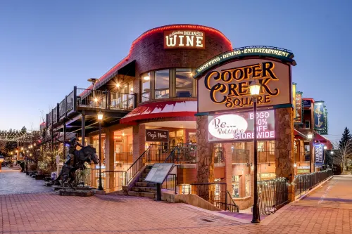 Luxurious Mountain Chalet with Stunning Views and Unique Activities - Exquisite Escape