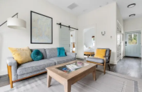 Modern Amenities and Outdoor Shower Delight - Cozy Coastal Retreat