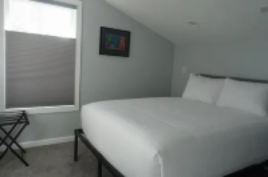 Stunning Retreat - Winery Tours, Wildlife Watching, Fire Pit