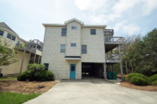 Community Pool and Hot Tub - Beautiful Coastal Sanctuary