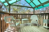 Vintage Decor with Outdoor Living Space and Sauna - Charming Cozy Oasis Hotel di Fayetteville