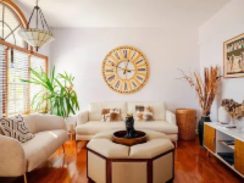 Comfortable & Spacious Luxury Home w/ Chef’s Kitchen only 15 mins to Boston Hoteles en Everett