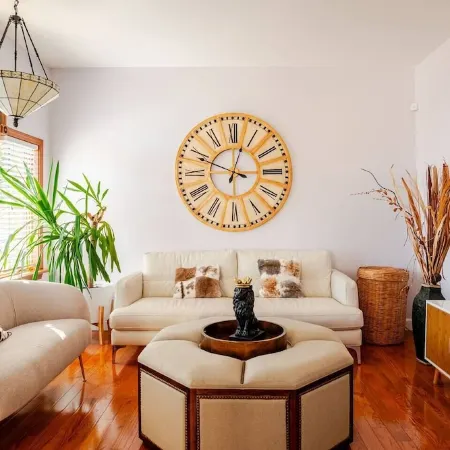 Comfortable & Spacious Luxury Home w/ Chef’s Kitchen only 15 mins to Boston
