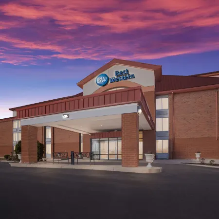 Best Western Luxbury Inn Fort Wayne