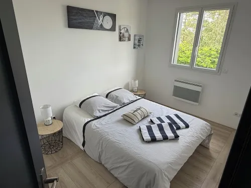 ILE TUDY - Contemporary house 6 places with garden 100m from the beach Hotels in Ile-Tudy