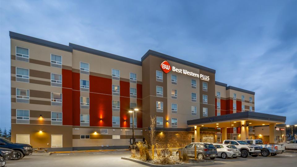 Best Western Plus Hinton Inn Suites
