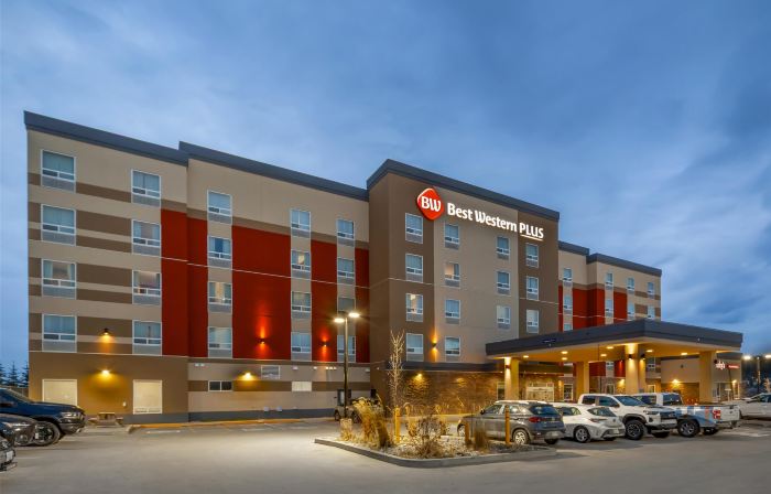 Best Western Plus Hinton Inn  Suites
