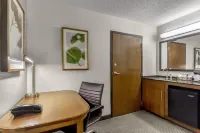 Hyatt Place Charlotte Airport Billy Graham Pkwy