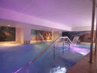 New Hotel Piscine Wellness & Spa - Pool