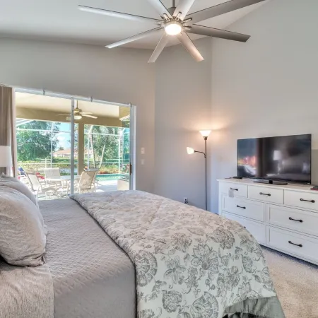 Gorgeous Stoneybrook Home with Private Pool, Lake, Golf Course, 2 King Beds!