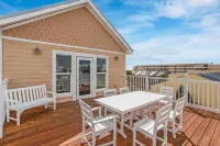 Heated Pool and Gulf Views - Gorgeous Beach Haven